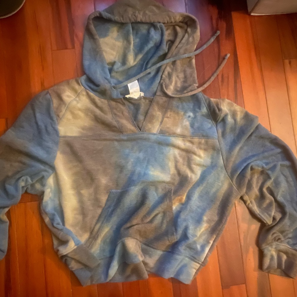 ARIELLA | hooded crop | size M